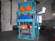 Вибропресс ПВ-12 для производства тротуарной плитки.